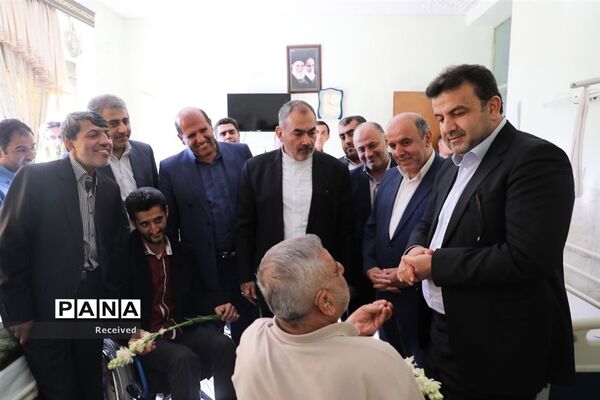 دیدار استاندار جدید مازندران با جمعی از جانبازان