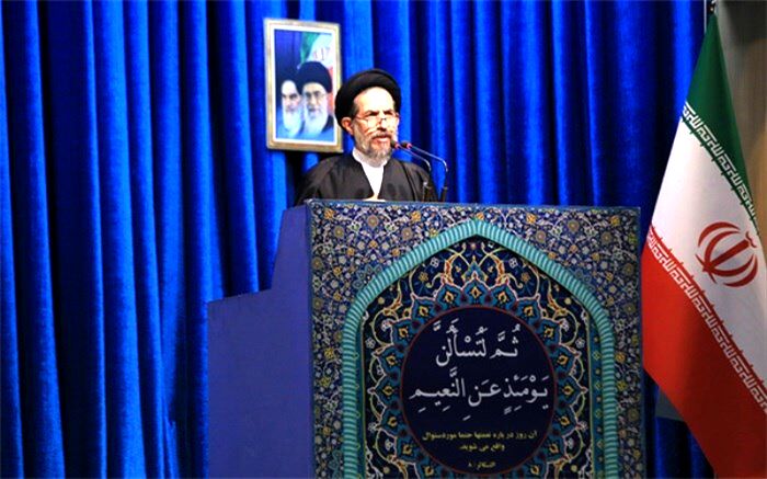 انتقاد خطیب نماز جمعه تهران از تراکم‌فروشی در پایتخت