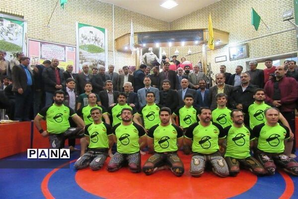 مراسم تجلیل از استاد احمد عزتی پرور در سالن ورزش باستانی ناحیه یک قم
