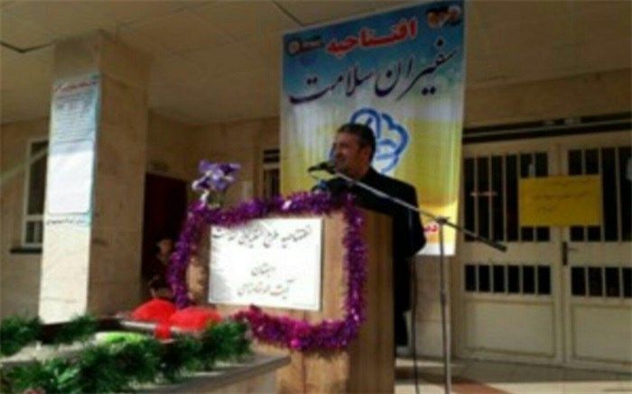 مدیر آموزش‌وپرورش قرچک:سفیران سلامت پیام‌های بهداشتی را به دانش‌آموزان انتقال دهند