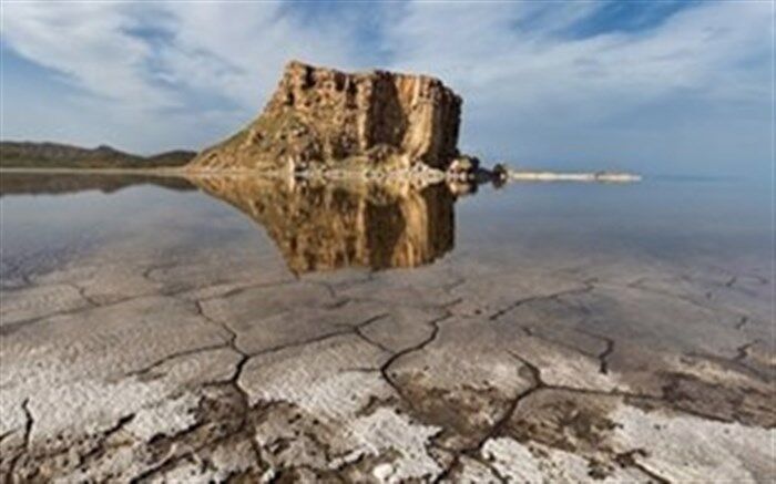 مرحله دوم رهاسازی آب به دریاچه ارومیه تا پایان سال انجام می‌شود