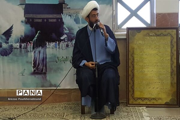برگزاری دعای ندبه دانش آموزی در دبیرستان فرزانگان حکیم زاده ناحیه یک یزد