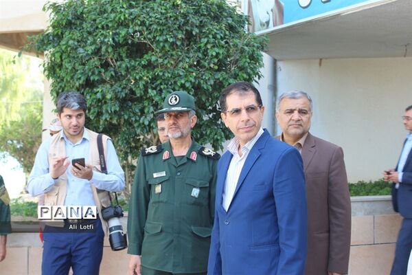 همایش وحدت  اهل سنت و شیعه به میزبانی منطقه دوم نیروی دریایی سپاه بوشهر