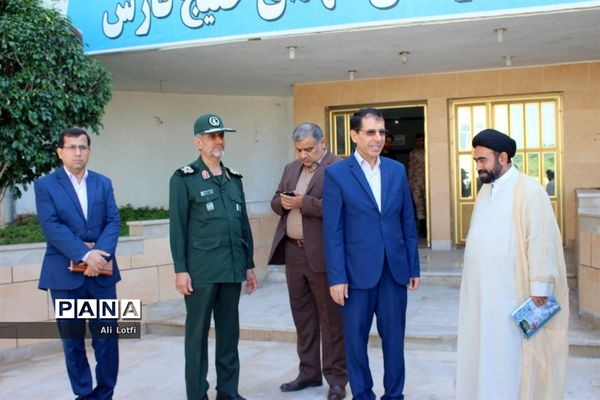 همایش وحدت  اهل سنت و شیعه به میزبانی منطقه دوم نیروی دریایی سپاه بوشهر