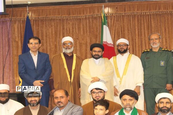 همایش وحدت  اهل سنت و شیعه به میزبانی منطقه دوم نیروی دریایی سپاه بوشهر