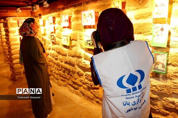 نمایشگاه عکاسی دستان کوچک توانمند من دبستان شهید فخرایی بوشهر