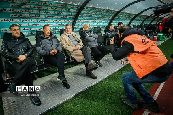 دیدار تیم های پرسپولیس و تراکتورسازی