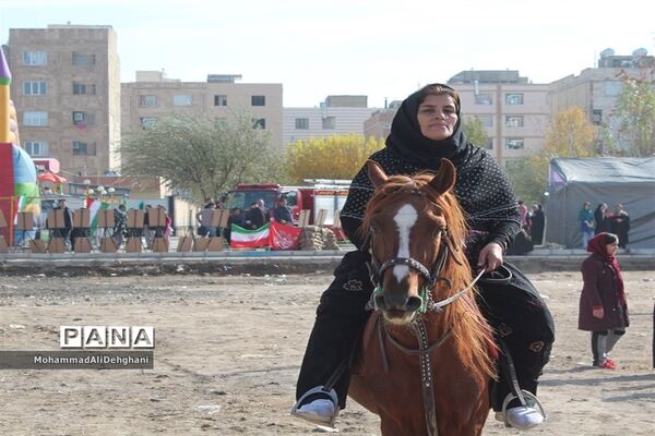 برگزاری جشنواره فرهنگی اجتماعی روستایی و عشایری شهرستان بهارستان