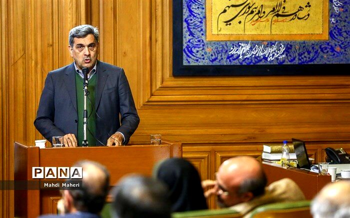 پیروز حناچی در صحن شورای شهر تهران سوگند یادکرد