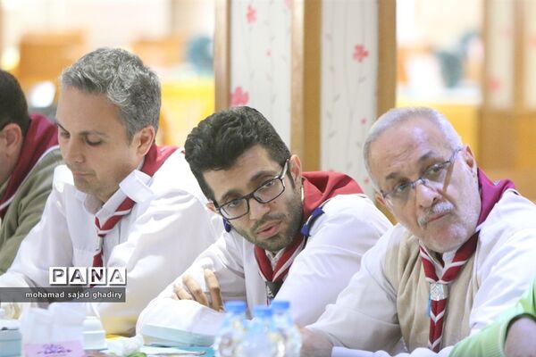 جلسه مدیران سازمان دانش آموزی مناطق 19گانه آموزش و پرورش شهر تهران در استان سمنان