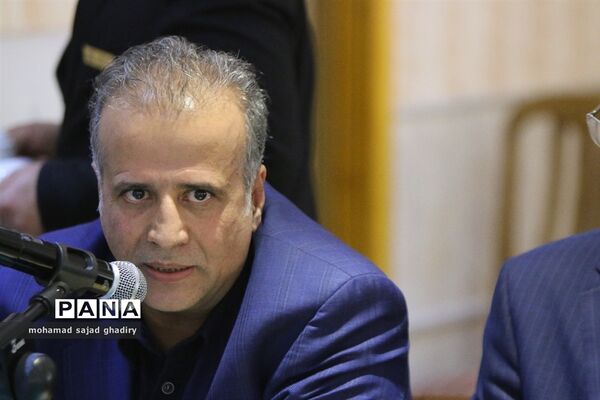 جلسه مدیران سازمان دانش آموزی مناطق 19گانه آموزش و پرورش شهر تهران در استان سمنان
