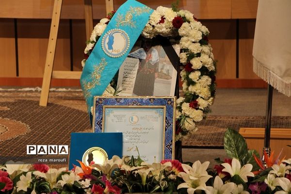 نخستین آیین گرامیداشت مقام والای مادر در ارومیه