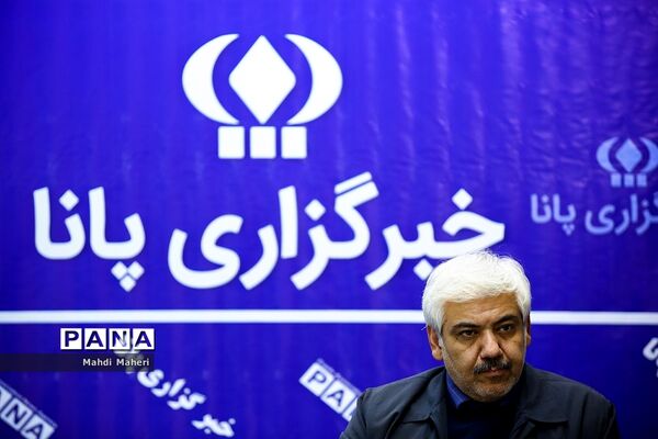بازدید معاون توسعه مدیریت پشتیبانی وزارت آموزش و پرورش از خبرگزاری پانا
