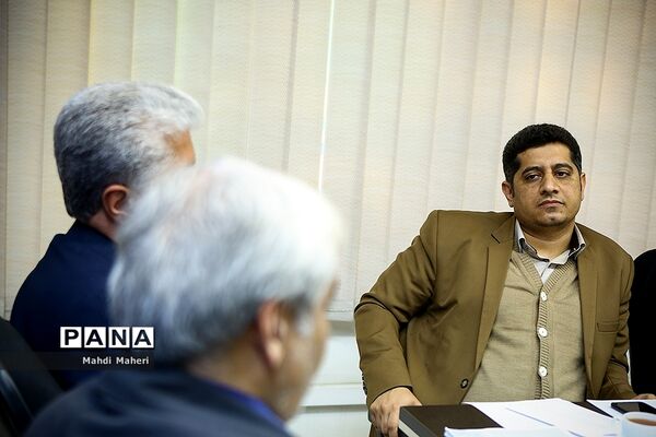 بازدید معاون توسعه مدیریت پشتیبانی وزارت آموزش و پرورش از خبرگزاری پانا