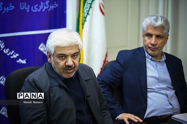 بازدید معاون توسعه مدیریت پشتیبانی وزارت آموزش و پرورش از خبرگزاری پانا