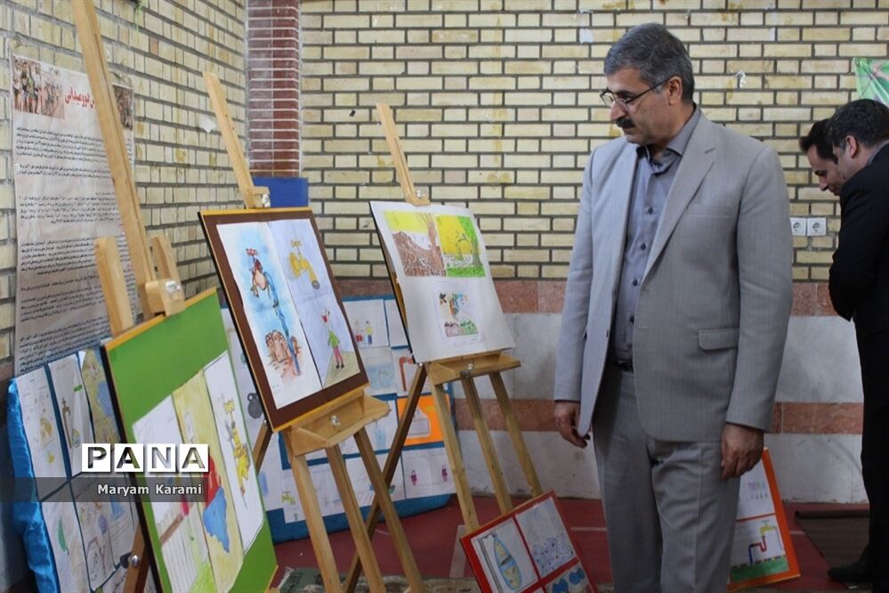 جشنواره آب و زندگی در دبستان معینی بوشهر