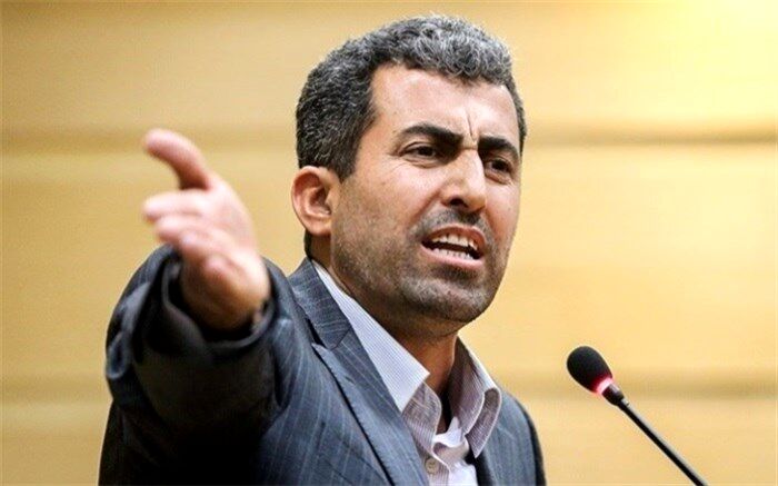 رئیس کمیسیون اقتصادی مجلس‌: آرامش نسبی بر بازار ارز حاکم شده است