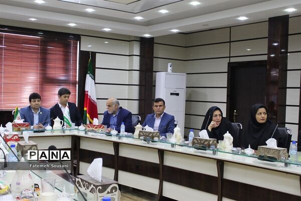 جلسه کارشناسان سازمان دانش‌آموزی شهرستان‌ها و مناطق استان بوشهر