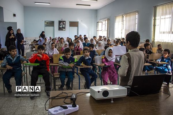 روز جهانی معلولان در دبستان استثنایی ایثار محلات
