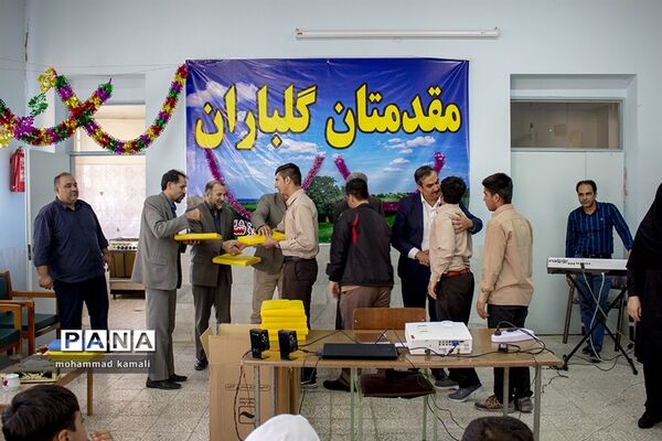روز جهانی معلولان در دبستان استثنایی ایثار محلات