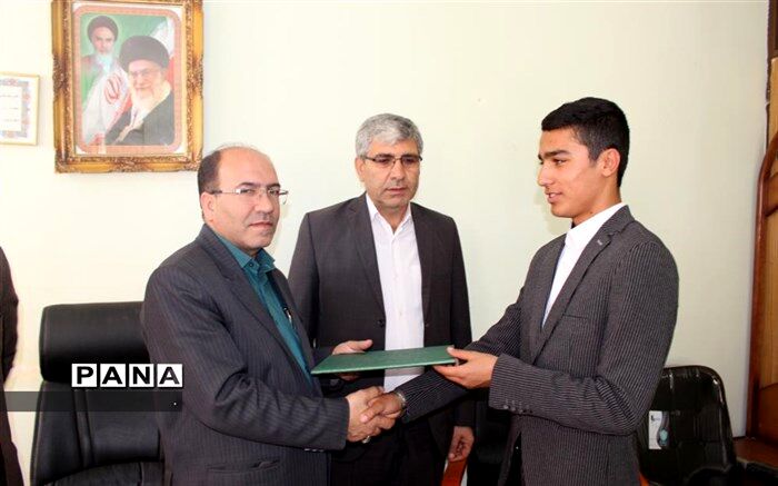 نماینده جدید کهگیلویه و بویراحمد  در مجلس دانش آموزی کشور  و مشاور  مدیر کل آموزش و پرورش معرفی شد