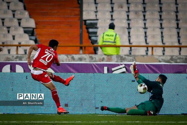 دیدار تیم های پرسپولیس و ذوب آهن