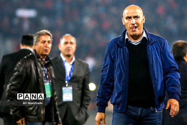 دیدار تیم های پرسپولیس و ذوب آهن
