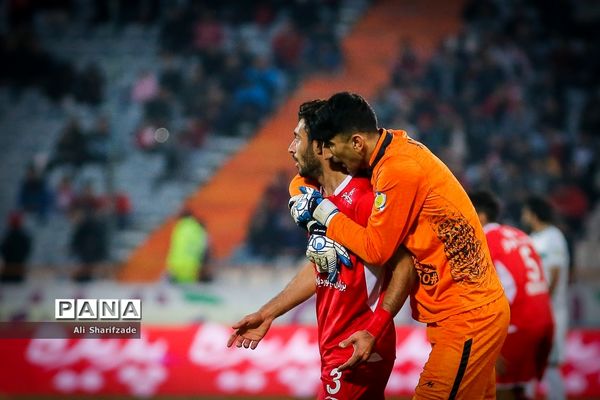 دیدار تیم های پرسپولیس و ذوب آهن