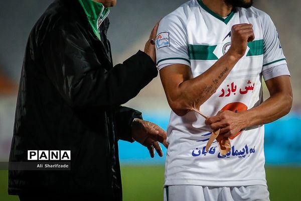 دیدار تیم های پرسپولیس و ذوب آهن