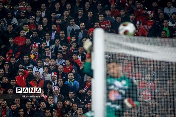 دیدار تیم های پرسپولیس و ذوب آهن