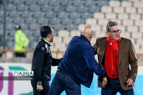 دیدار تیم های پرسپولیس و ذوب آهن