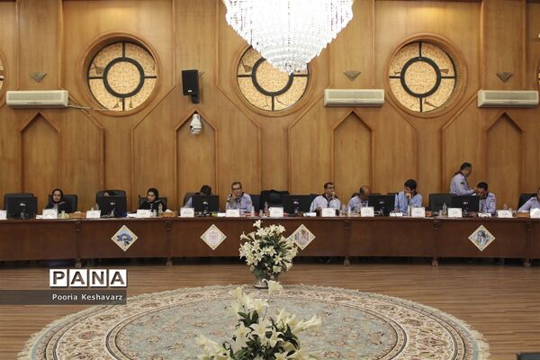 نخستین گردهمایی مسئولان سازمان دانش آموزی استان فارس در سال تحصیلی 97-98