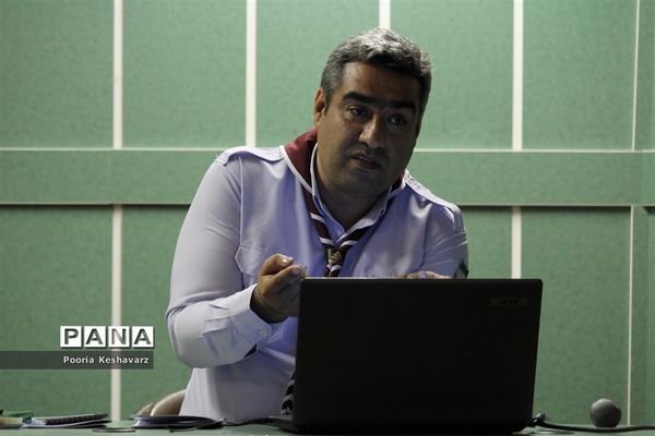 کارگاه‌های آموزشی برای مسئولان سازمان دانش آموزی استان فارس