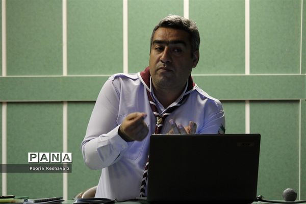 کارگاه‌های آموزشی برای مسئولان سازمان دانش آموزی استان فارس