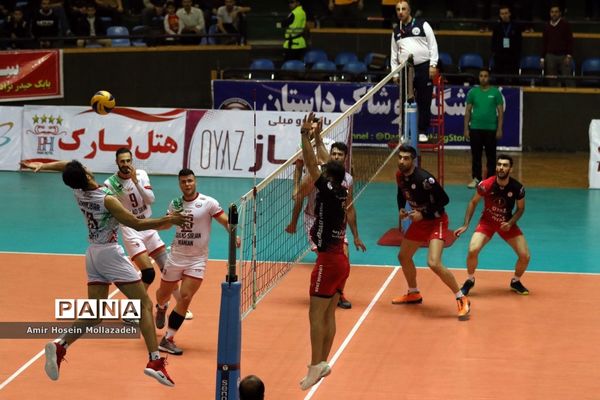 دیدار تیم‌های والیبال شهرداری ارومیه و فولاد سیرجان ایرانیان