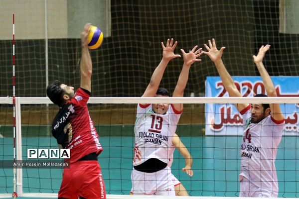 دیدار تیم‌های والیبال شهرداری ارومیه و فولاد سیرجان ایرانیان