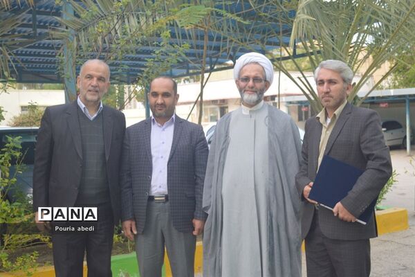 نشست مسئولان موسسه ترویج قرآن با مدیرکل  آموزش و پرورش استان بوشهر