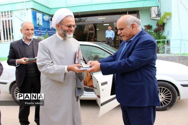 نشست مسئولان موسسه ترویج قرآن با مدیرکل  آموزش و پرورش استان بوشهر