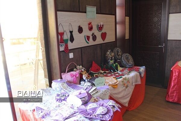نمایشگاه توانمندی‌های دانش آموزان با نیاز های ویژه استان خراسان جنوبی
