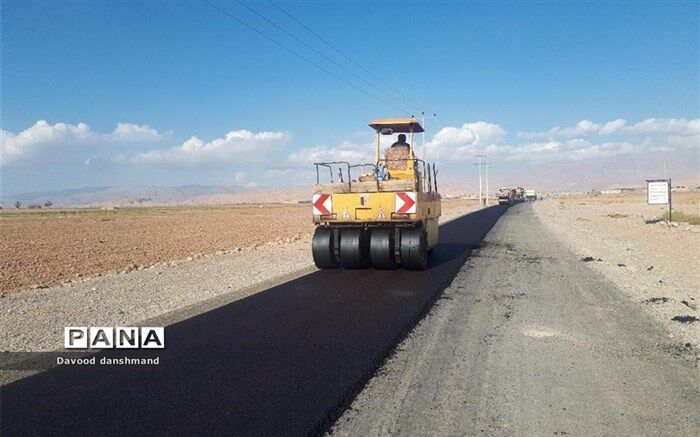 اجرای آسفالت محور ارگ تاریخی بلقیس اسفراین در خراسان شمالی