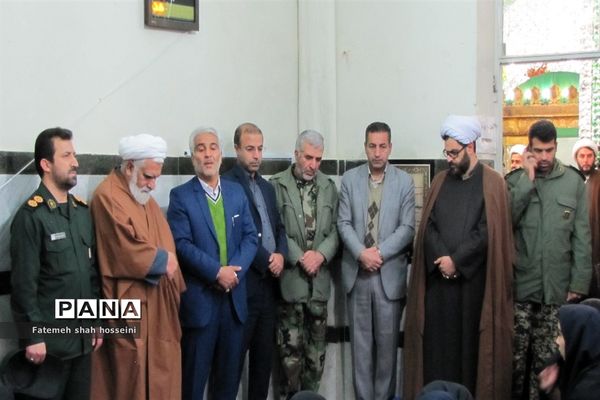 اعزام دانش آموزان دختر شهرستان فیروزکوه به مناطق عملیاتی جنوب کشور