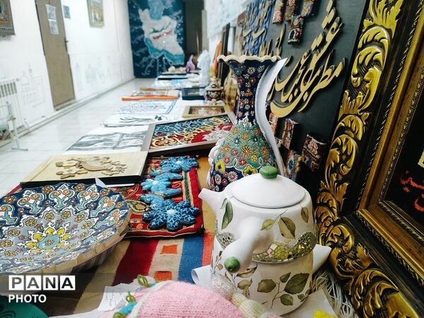 جشنواره‌های فرهنگی هنری «امید فردا» و «پرسش مهر» در کرج