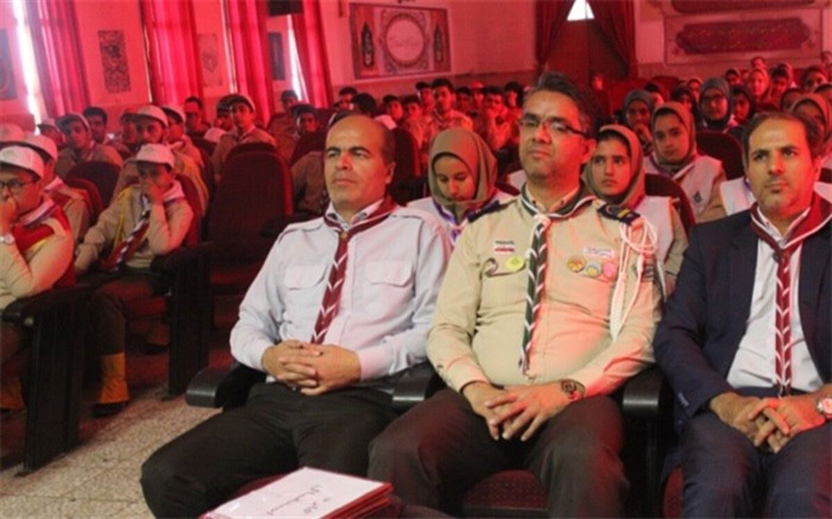 حضور دانش آموزان در تشکل های سازمان دانش آموزی دوری ازآسیب های اجتماعی رادر بردارد