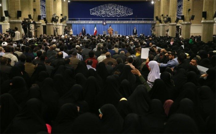 مقام معظم رهبری: انقلاب ریزش‌هایی داشته اما چند برابر رویش داریم