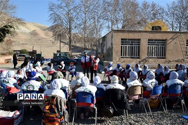 برگزاری اردو و همایش کوه‌پیمایی تشکیلات دانش آموزی پاکدشت