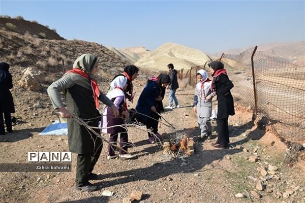 برگزاری اردو و همایش کوه‌پیمایی تشکیلات دانش آموزی پاکدشت