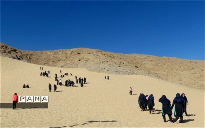 اردوی تفریحی دانش آموزان دبیرستان فرزانگان دوره اول