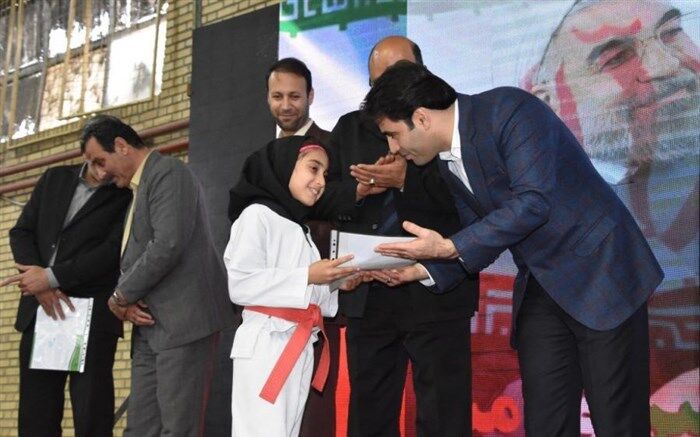 تقدیر از ۴۱۷ مدال آور مسابقات استانی، کشوری، آسیایی و جهانی ۲۰۱۷ در گلبهار