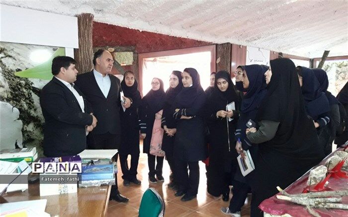 بازدید دانش آموزان چهاردانگه از پارک علم و فناوری احمد آباد مستوفی
