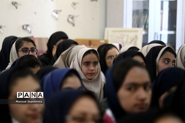 آیین زنگ آغاز هفته پژوهش و فناوری آموزش و پرورش آذربایجان شرقی